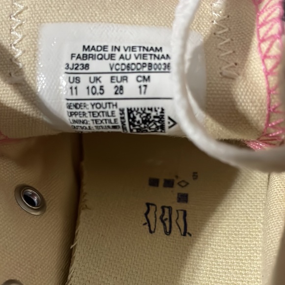 Girls size 11 worn once - Picture 3 of 6